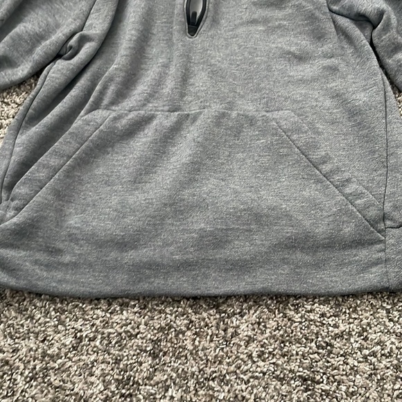 Kids Nike DriFit Half Zip Hooded Sweatshirt. Size Medium - Picture 4 of 5